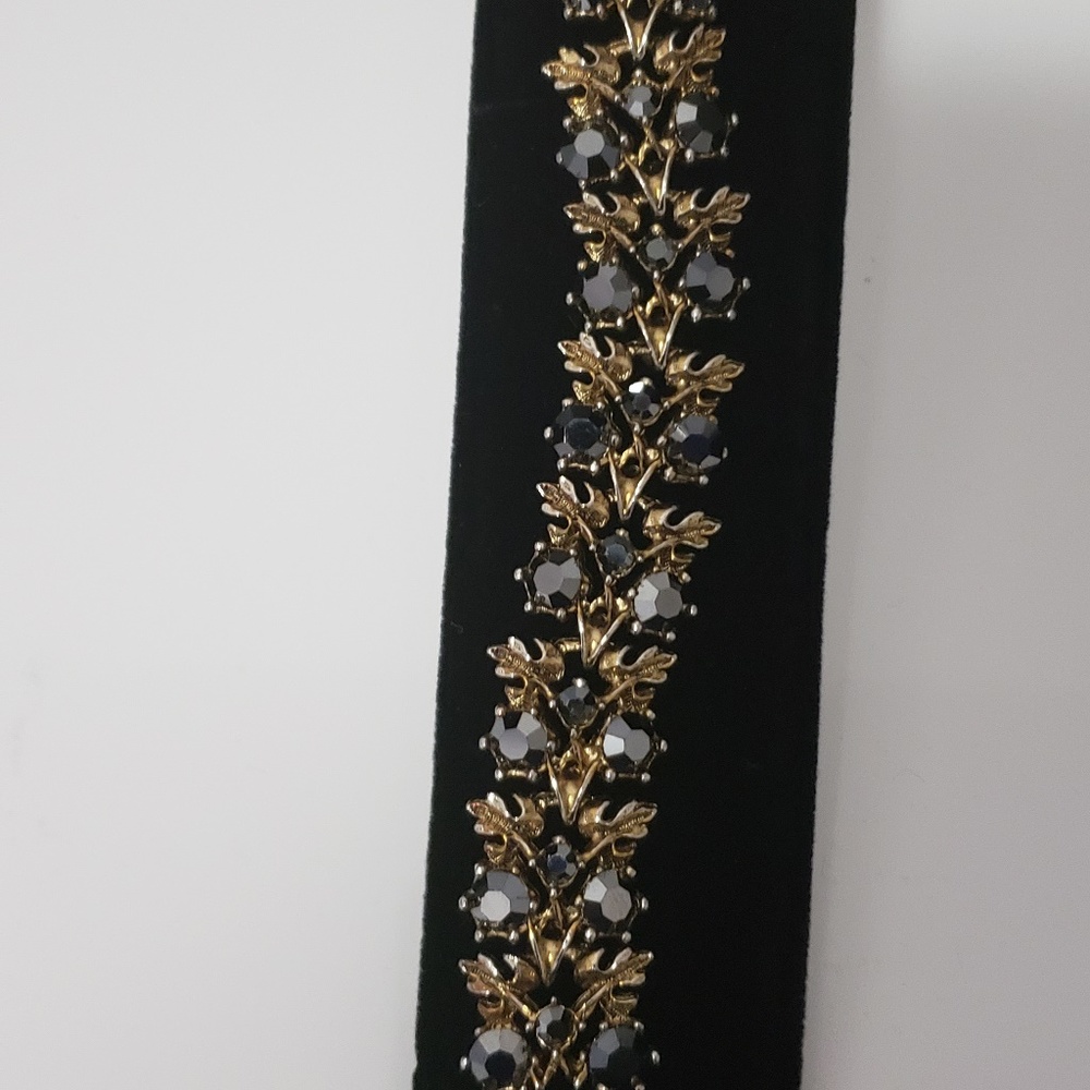 Necklace/Bracelet Set - Picture 5 of 7